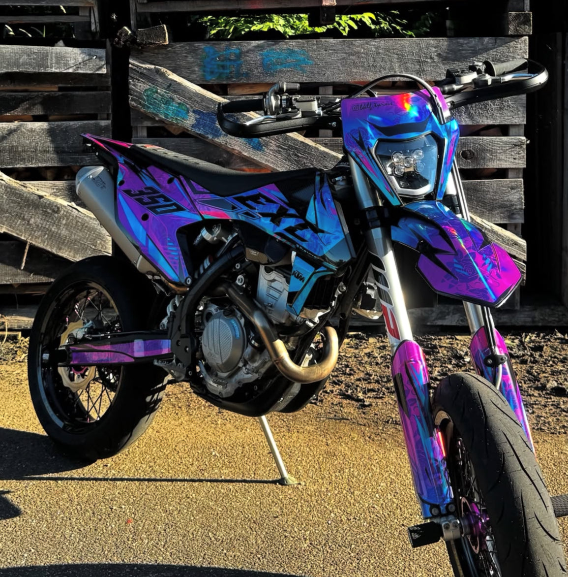 FULL CUSTOM DEKOR