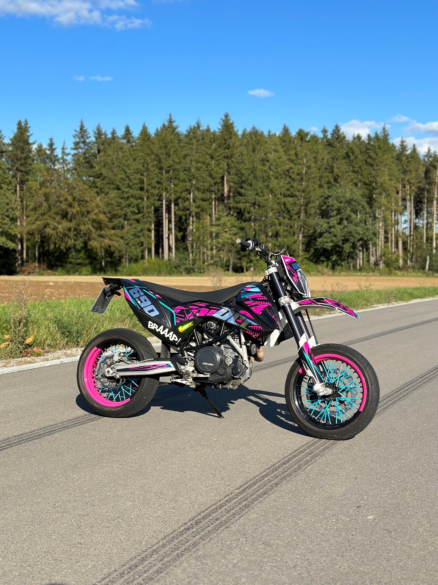 Supermoto Wheel Graphics