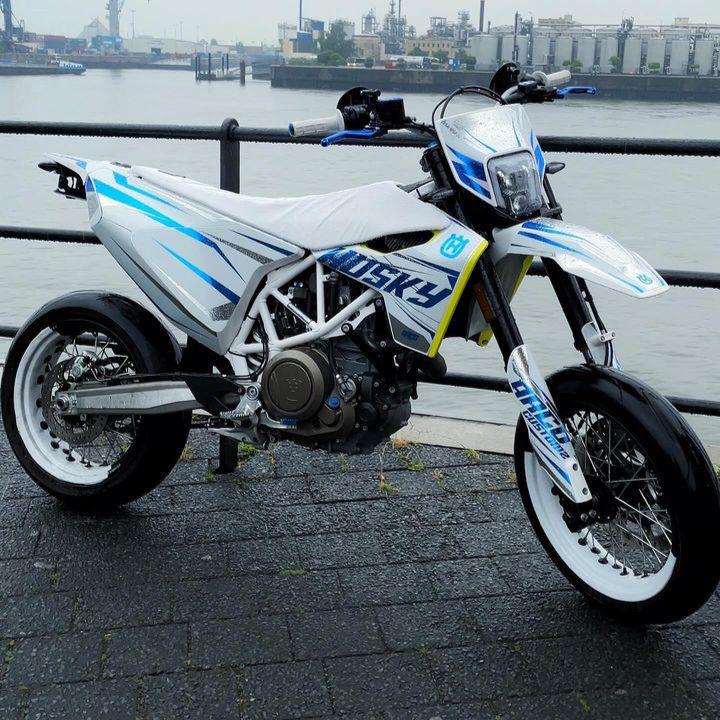 FULL CUSTOM DEKOR