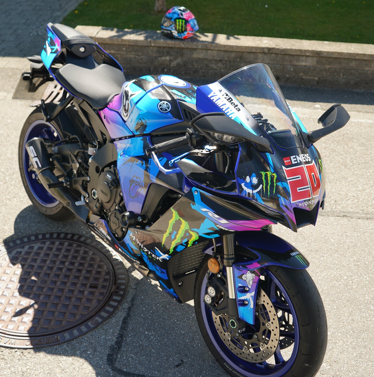 FULL CUSTOM DEKOR