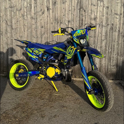 FULL CUSTOM DEKOR